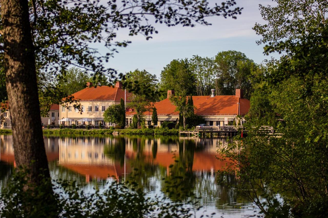 Asby Hotell Хальстахаммар Экстерьер фото
